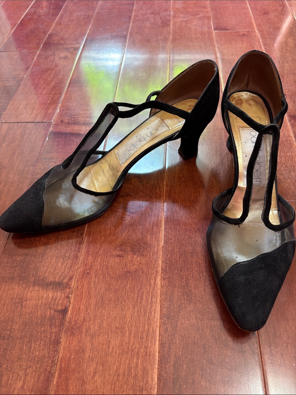 Joan Helpern Black Mesh Pointed-Toe T-Strap Womens Pumps size 8.5 - Picture 2 of 5